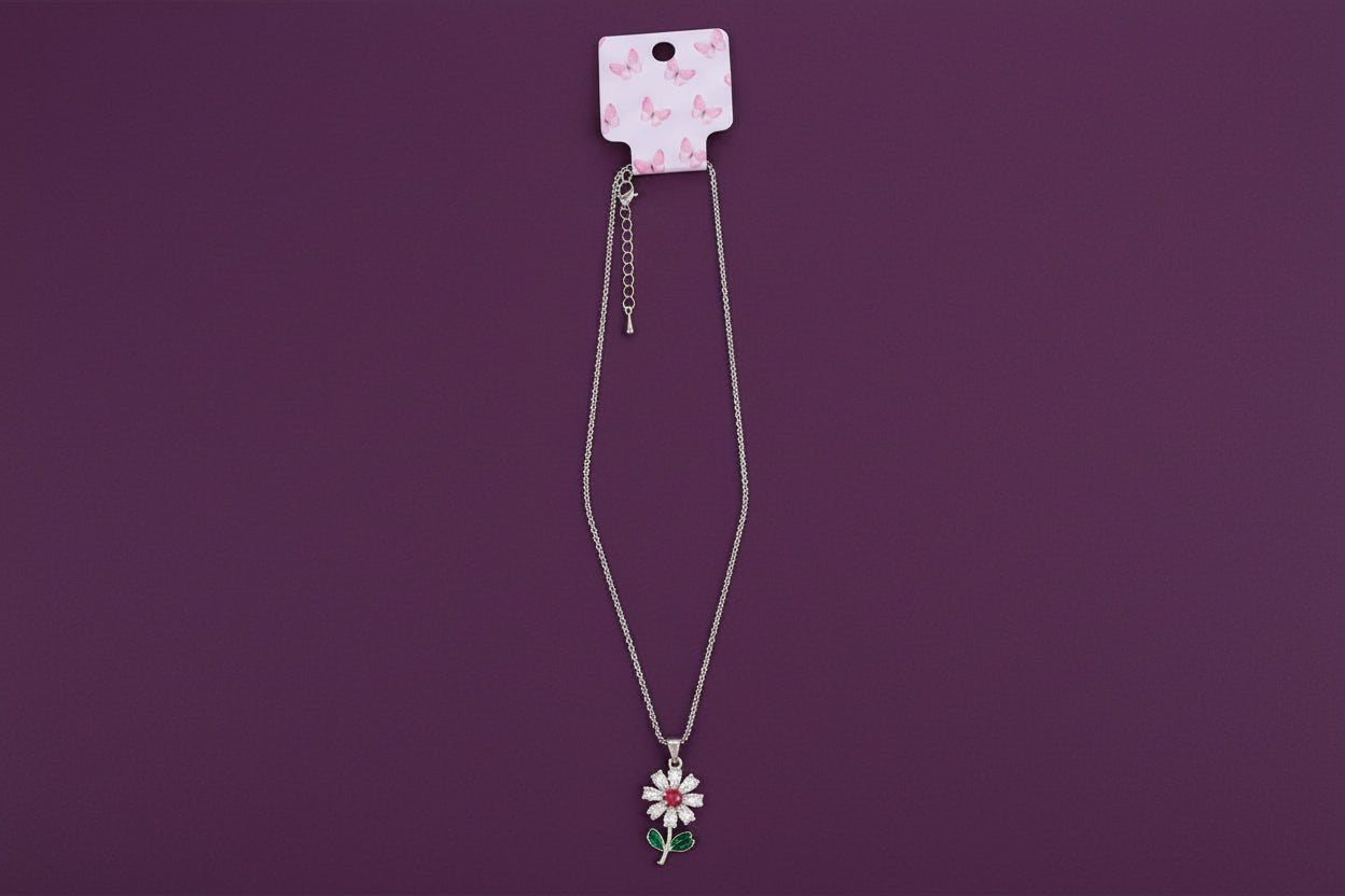 Elegant Gold Flower Necklace - Juanita Boutique